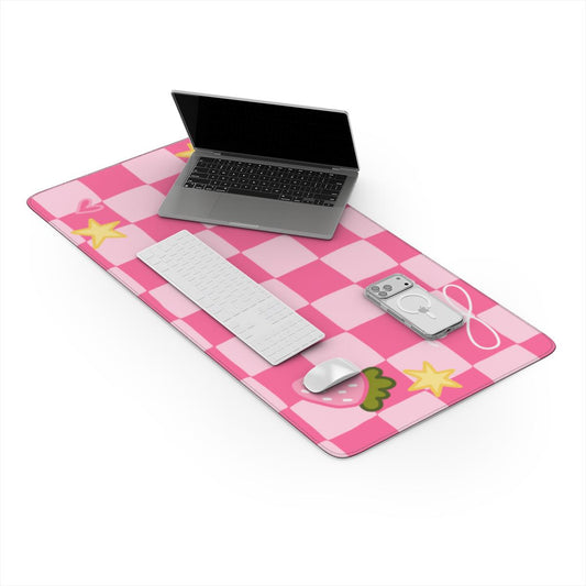 Trinkets desk mat