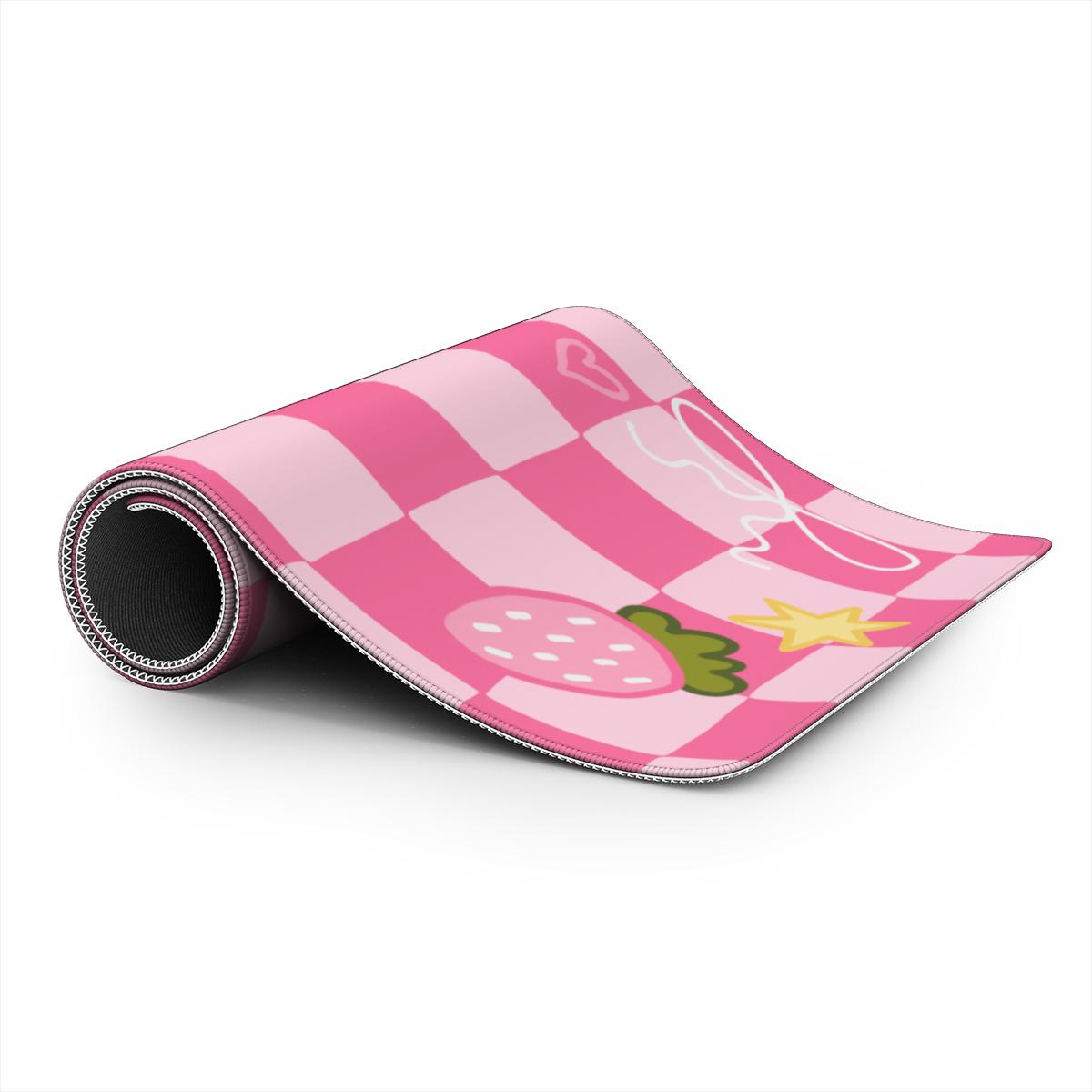 Trinkets desk mat