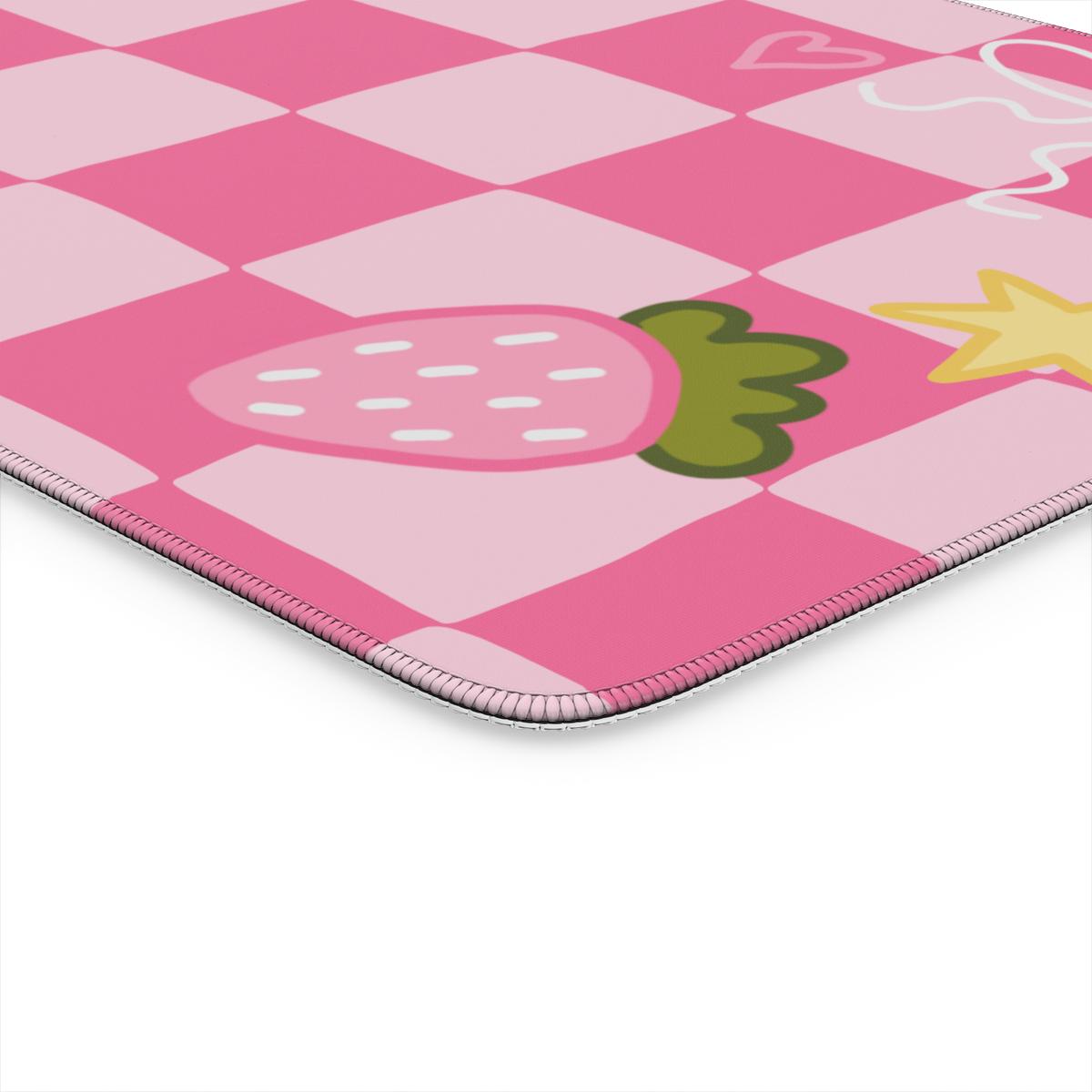 Trinkets desk mat